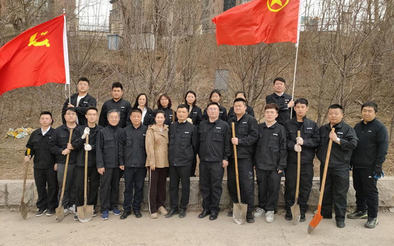 党建共建增春色，义务植树添新绿​——球盟会深入包联正大社区开展义务植树活动