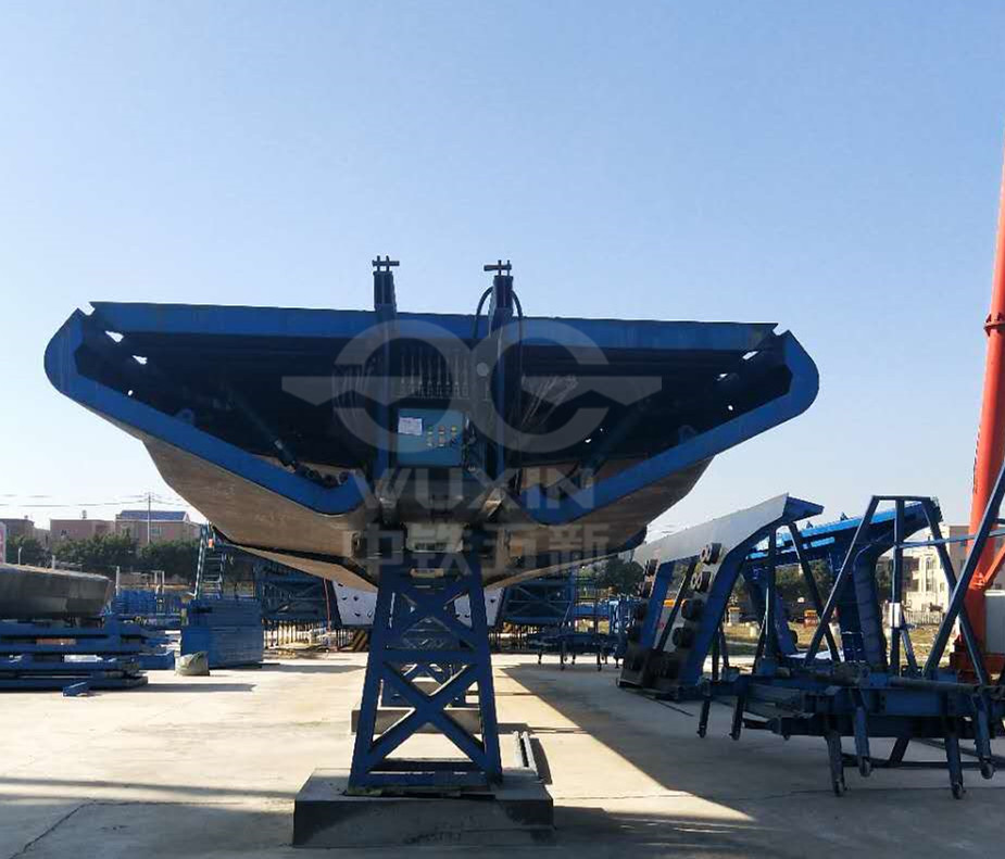 中铁四局福厦铁路箱梁模板