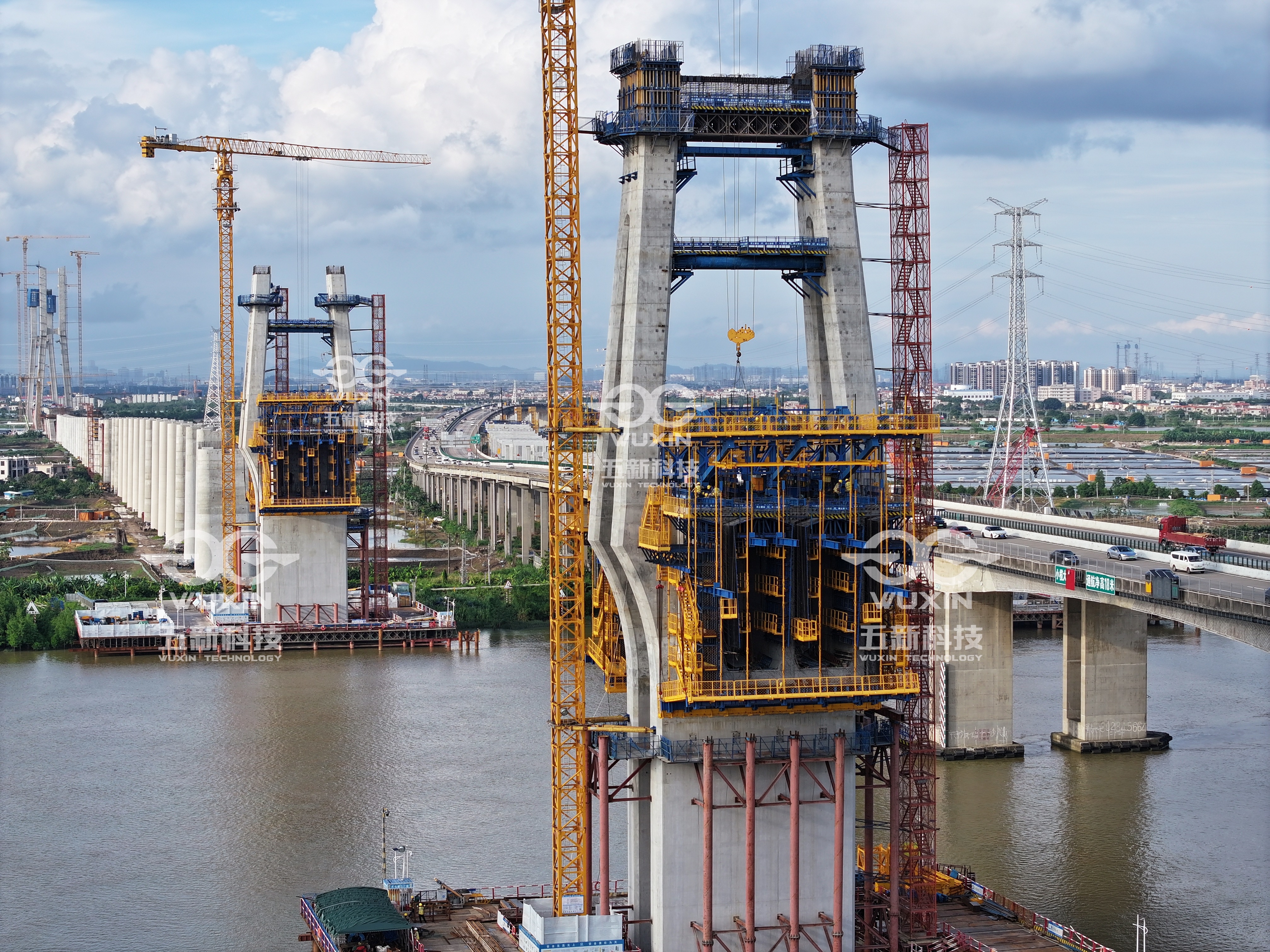 【上承式智能悬臂造桥机】深江铁路